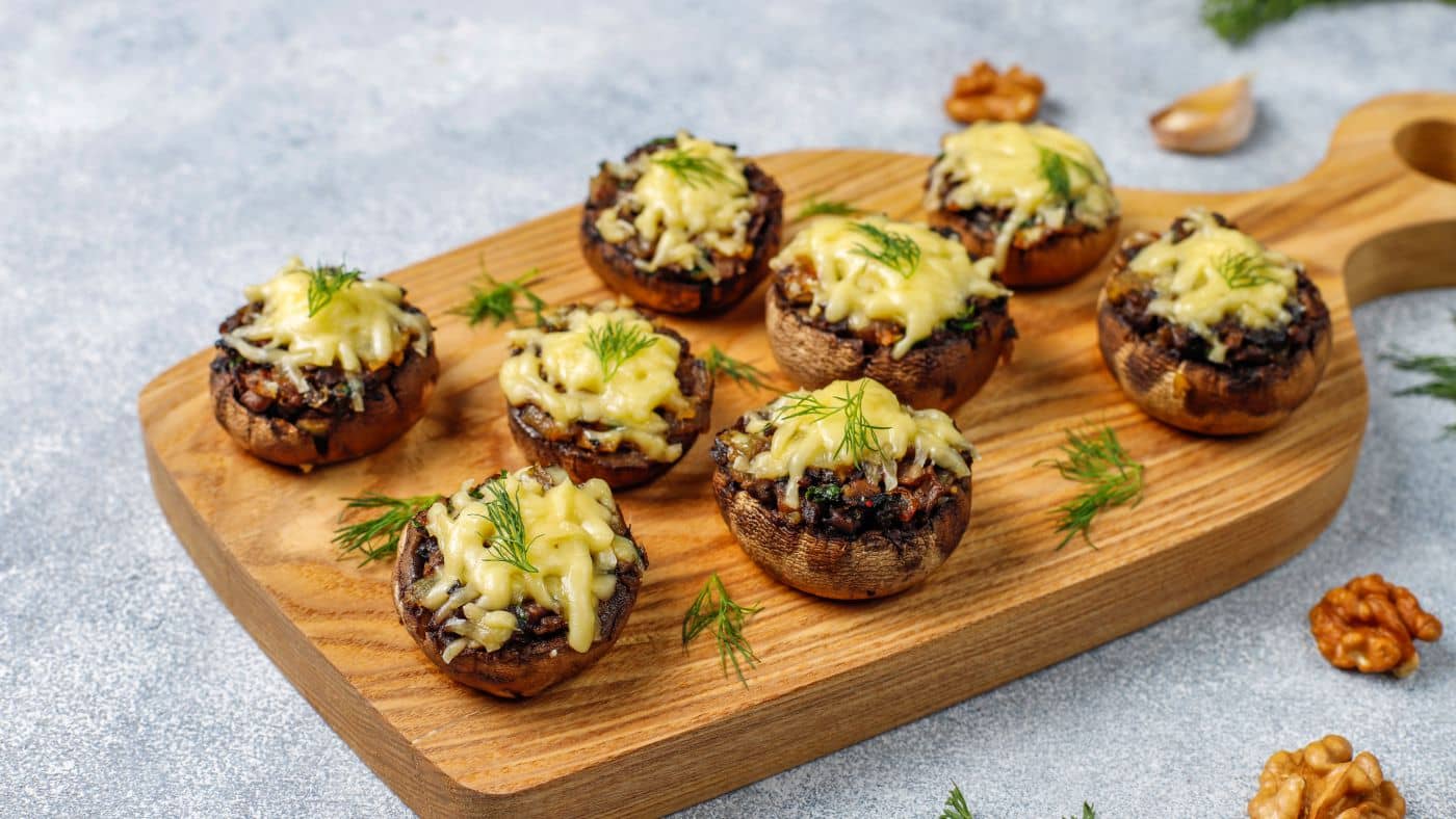 TIPS FOR MAKING THE BEST VEGETARIAN STUFFED MUSHROOMS